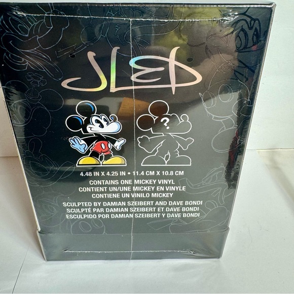 NWT. Disney Micke vinyl figure. Artist: Joe Ledbetter (J.Led) limited edition - Picture 5 of 9